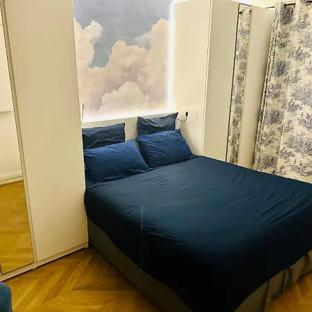 Home Sweet Home Champs de Mars-3